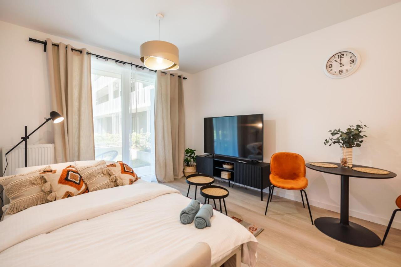 Wola Cosy White Apartment Warsawa Bagian luar foto